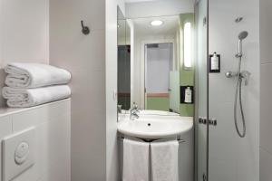 bandb hostal zaragoza plaza mozart