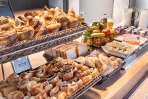 bandb hostal zaragoza plaza mozart