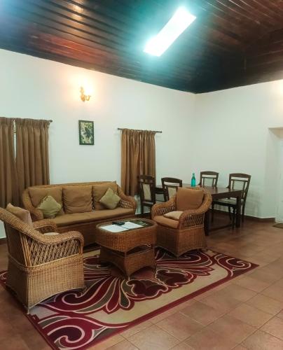 Puthuthottam Annexe,India>>Valparai,0 star