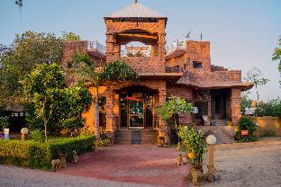 the desert haveli resort and camp
