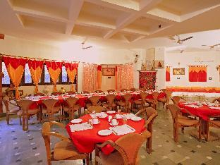 the desert haveli resort and camp