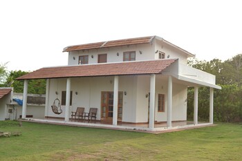 safari land resort