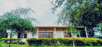 safari land resort