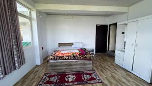 kanchanjunga mirror homestay whole cottage