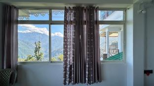 kanchanjunga mirror homestay whole cottage