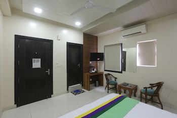hotel hi life dx