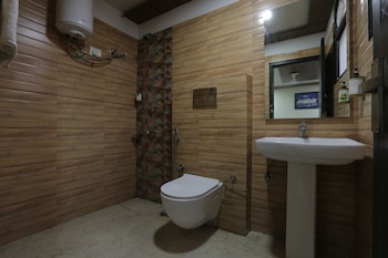Hotel Hi Life,New Delhi>>Delhi,2 star