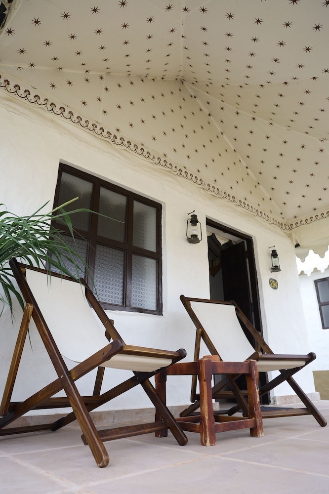 hariyali dhani camps and resorts