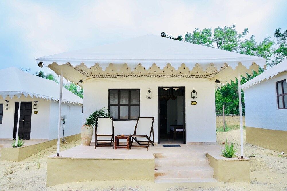 hariyali dhani camps and resorts