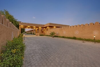 hariyali dhani camps and resorts