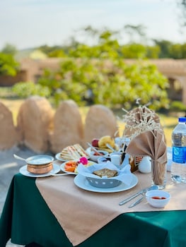 hariyali dhani camps and resorts