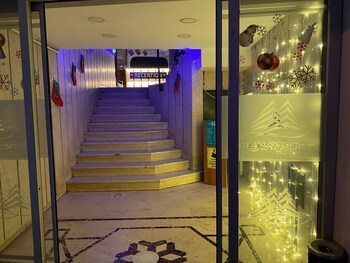 deta port hotel