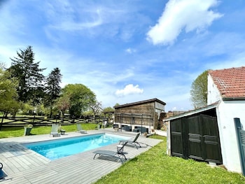 Le Paddock,14 Rte De Parfondeval,0 star