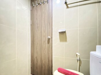 cozy studio room at 12th floor taman melati jatinangor apartment