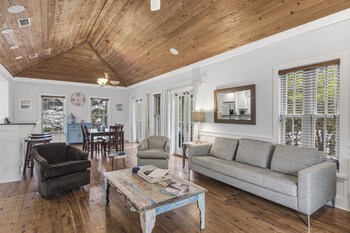 magnolia cottages by the sea by phg