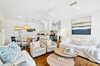 magnolia cottages by the sea by phg