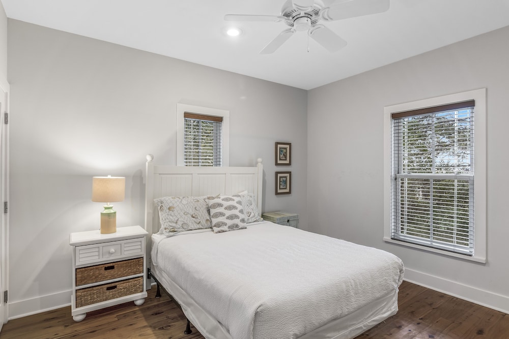 magnolia cottages by the sea by phg