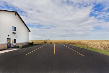 Super 8 By Wyndham Rochelle,Hoffman Estates>>Chicago,2 star