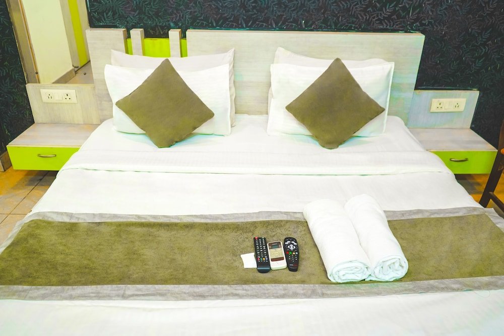 hotel cladis by quadis sector 15 noida