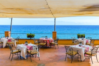 villa del arco beach resort and spa