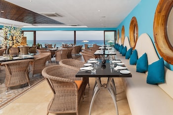 villa del arco beach resort and spa