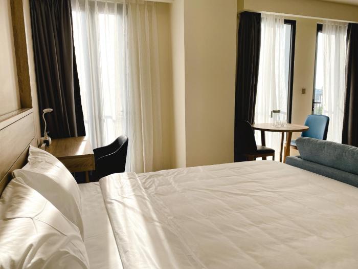 ph hotel and apartment