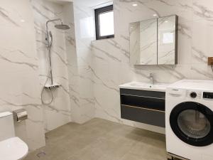 ph hotel and apartment