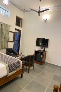 jai niwas palace resort