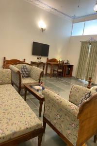 jai niwas palace resort