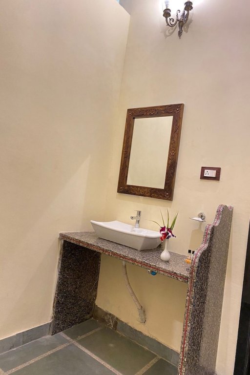 jai niwas palace resort