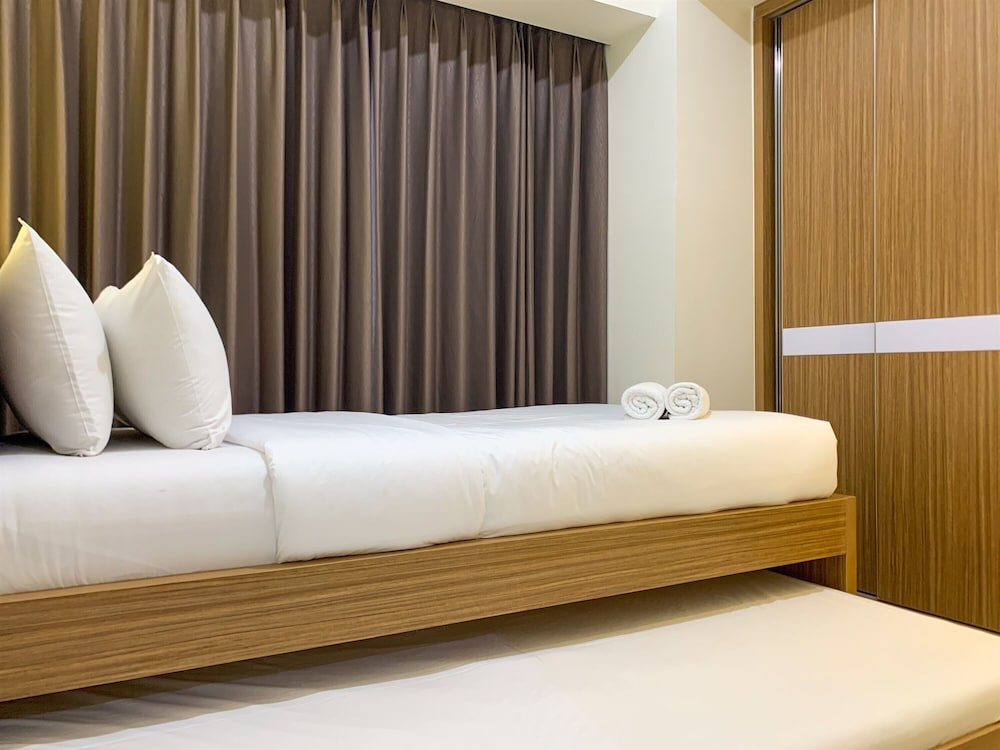 spacious and nice 3br apartment at m town residence