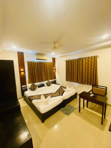 hotel shloka residency