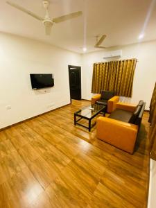 hotel shloka residency