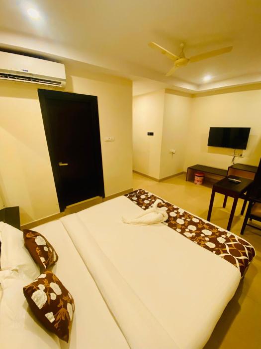 hotel shloka residency