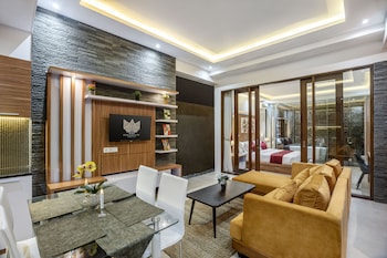 puri keraton seminyak