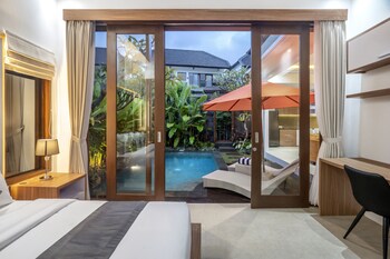 puri keraton seminyak