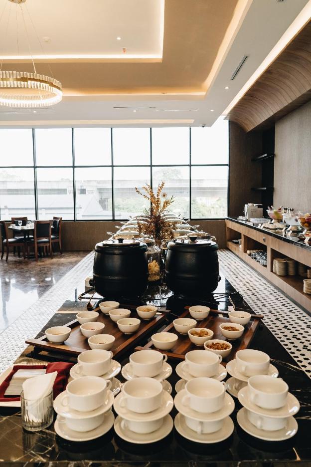 grand central premier