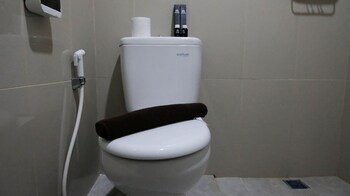 best choice and nice studio apartment at grand dharmahusada lagoon