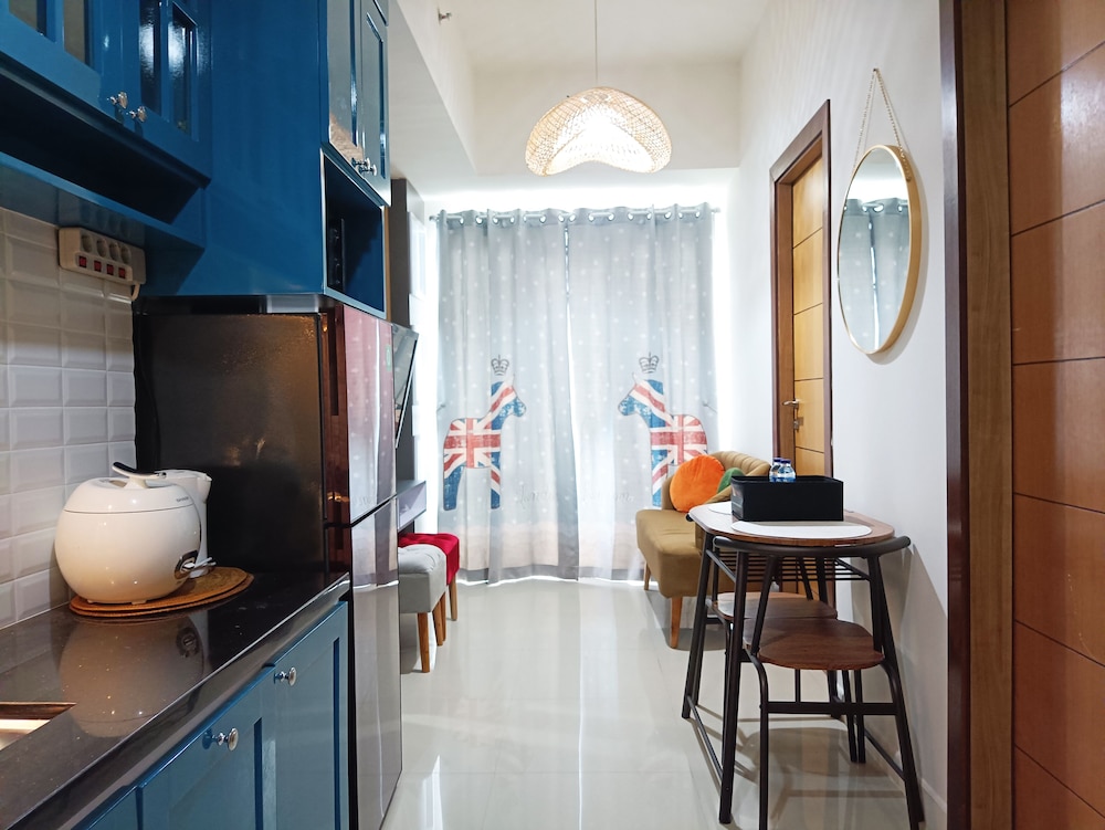 comfort 2br at 28th floor vida view makassar apartment