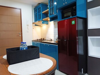 comfort 2br at 28th floor vida view makassar apartment