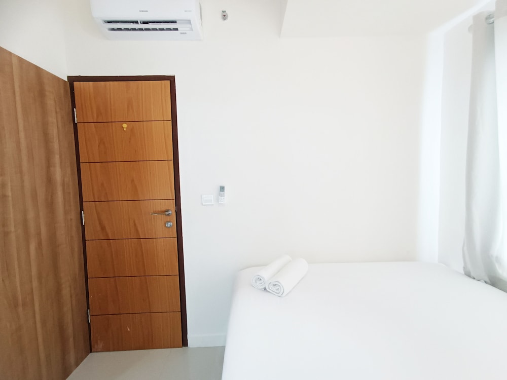 comfort 2br at 28th floor vida view makassar apartment