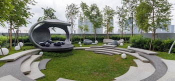scarletz suites by five senses