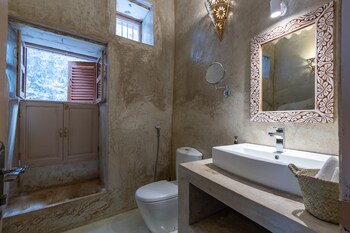 sharazad wonders boutique