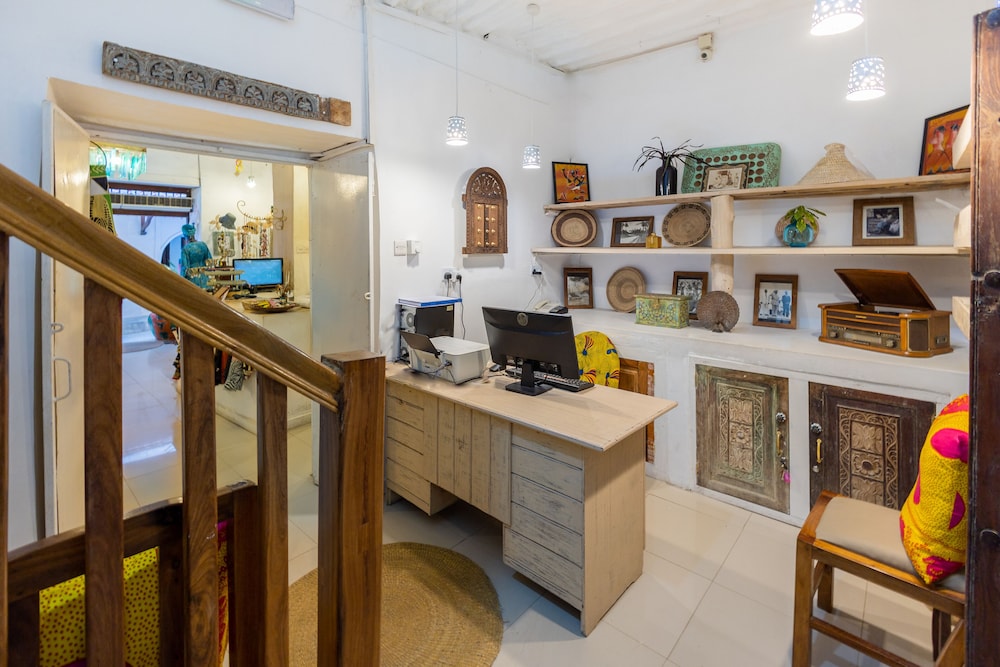 sharazad wonders boutique