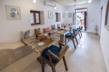 sharazad wonders boutique