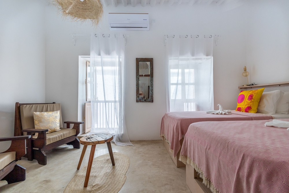 sharazad wonders boutique