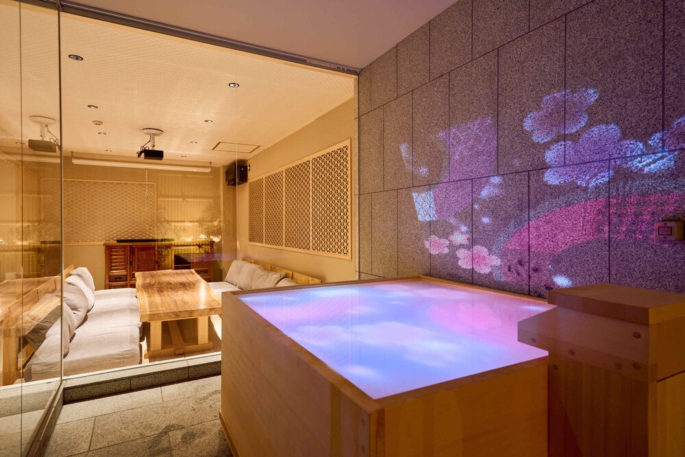 konjaku so tempozan osaka bay