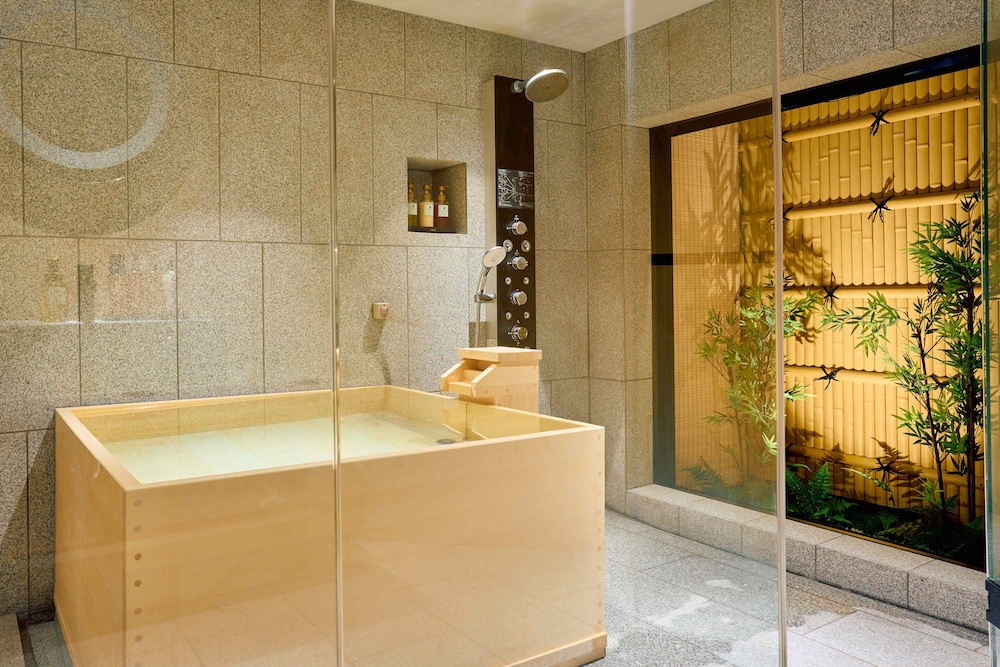 konjaku so tempozan osaka bay