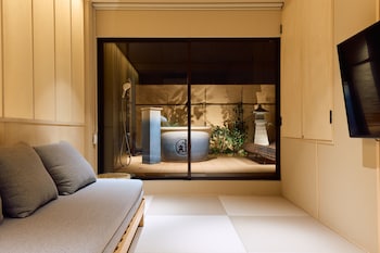 konjaku so tempozan osaka bay