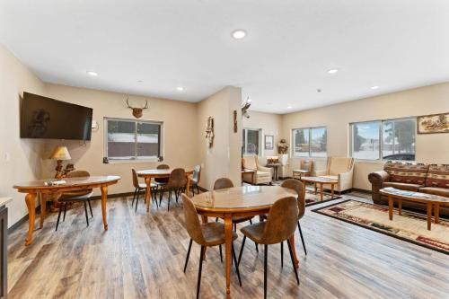 wagon wheel hotel